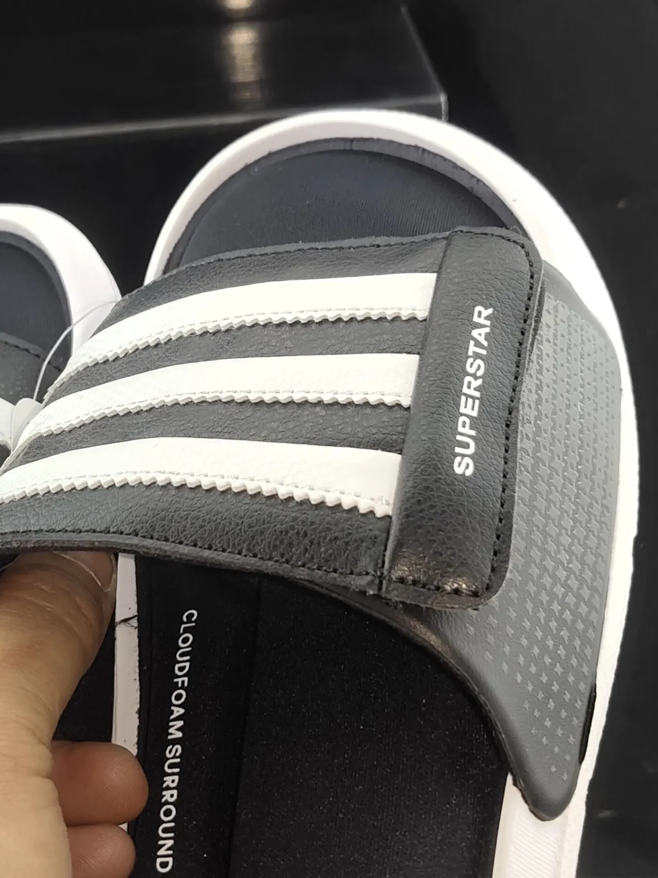 Adidas Superstar Sandales à glissière Noir et Blanc 6