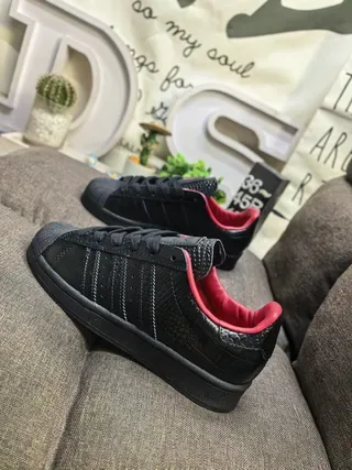 Adidas Superstar Preto Vermelho Couro com Emboss Croc Parte Superior Forro Interior Tênis Lifestyle 7