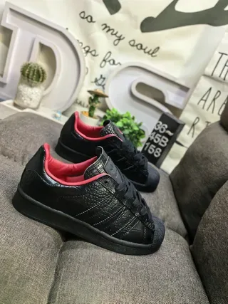 Adidas Superstar Preto Vermelho Couro com Emboss Croc Parte Superior Forro Interior Tênis Lifestyle 9