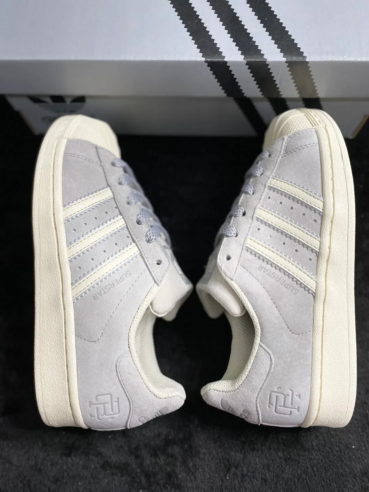 Adidas Superstar ধূসর স্যুড অফ-হোয়াইট লাইফস্টাইল স্নিকার্স 13