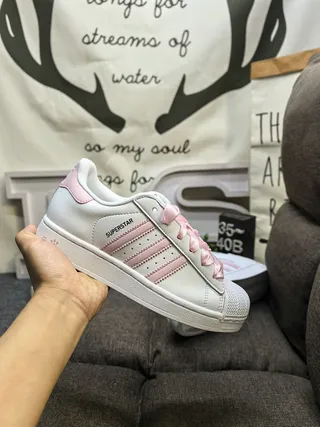 Adidas Superstar White and Pink حذاء lifestyle 5