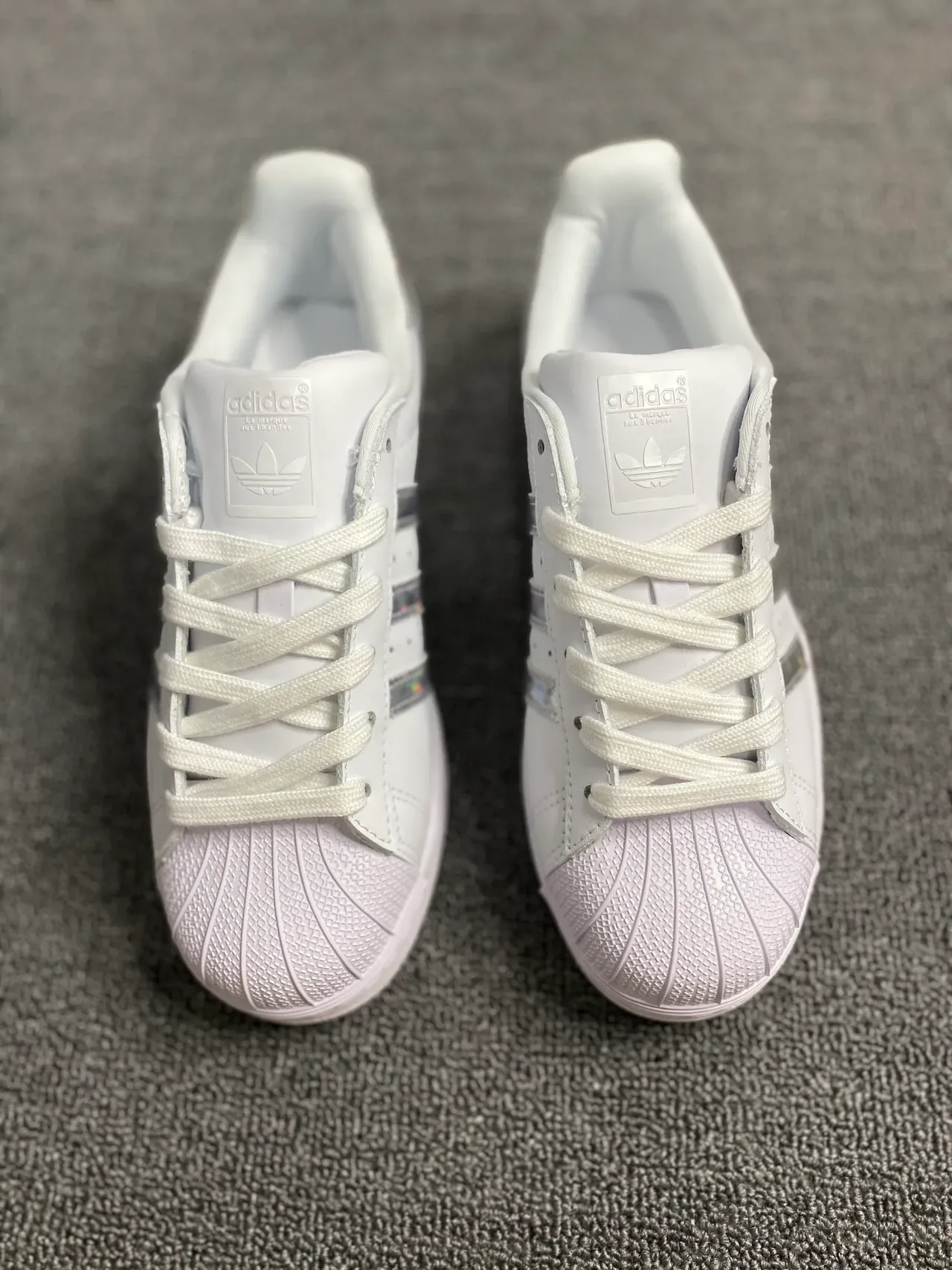 Adidas Superstar Zapatillas Lifestyle Blancas con Rayas Holográficas 7