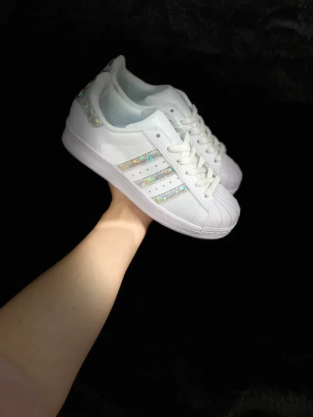 Adidas Superstar Zapatillas Lifestyle Blancas con Rayas Holográficas 11