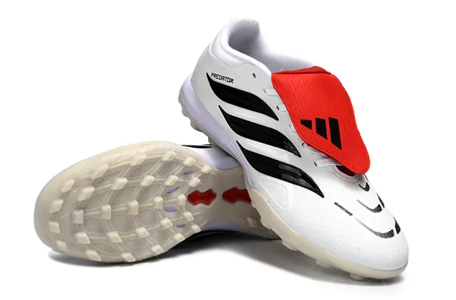 Adidas সাদা কালো লো-কাট সিন্থেটিক আপার টার্ফ সকার শু 4