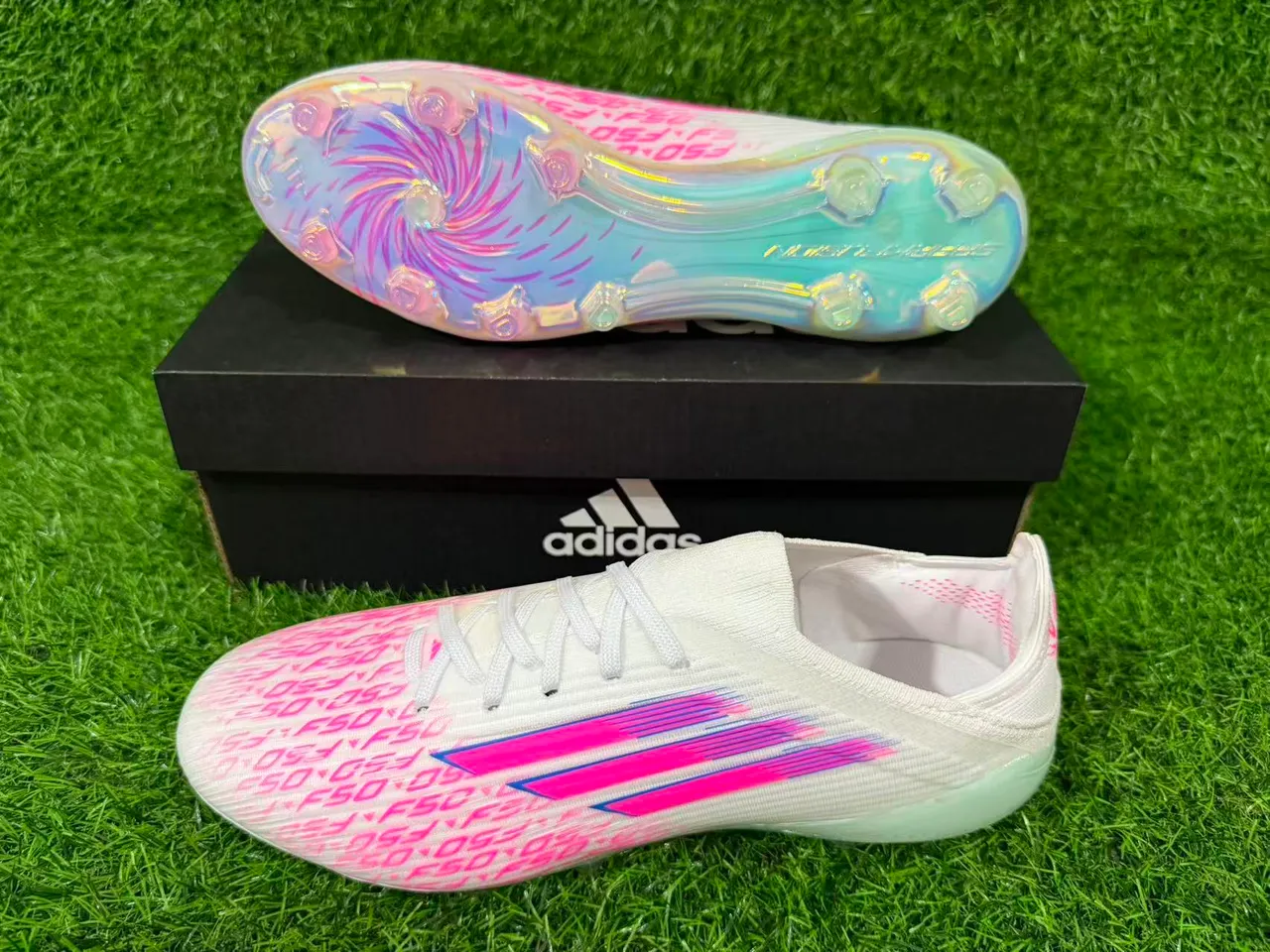 Adidas X Speedflow F50 chaussures de football blanches roses holographiques pour terrain ferme 6
