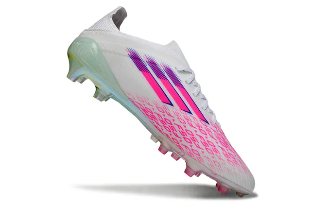 Adidas X Speedflow F50 chaussures de football blanches roses holographiques pour terrain ferme 10
