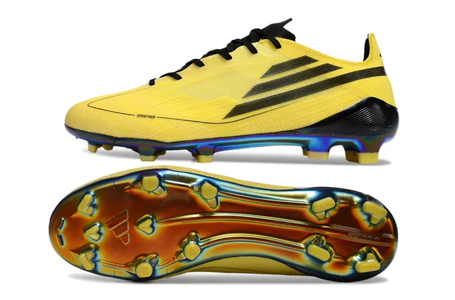 Adidas 黄黑低帮靴面 虹彩彩虹鞋底板 钉地足球鞋 6