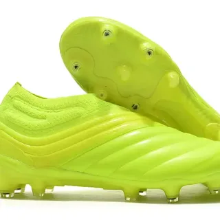 Adidas أحذية كرة القدم الصفراء بكول جورب من التريكو، قفص منتصف القدم المصبوب مع أضلاع متعرجة، لملعب صلب