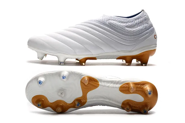 Adidas Tênis de Futebol Amarelos com Colar de Malha Tipo Meia, Cage de Meio Pé Moldada com Costelas, para Gramado Firme 17