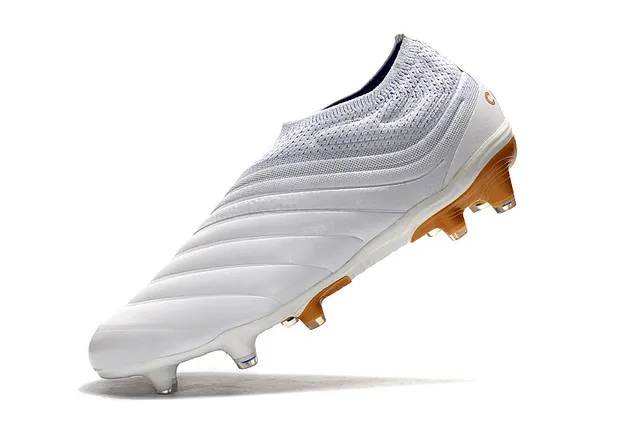 Adidas Tênis de Futebol Amarelos com Colar de Malha Tipo Meia, Cage de Meio Pé Moldada com Costelas, para Gramado Firme 19