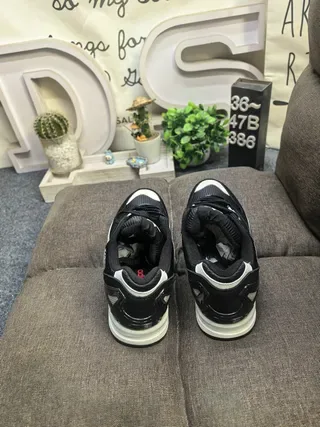 Adidas ZX8000 Black White Lifestyle Sneakers 8