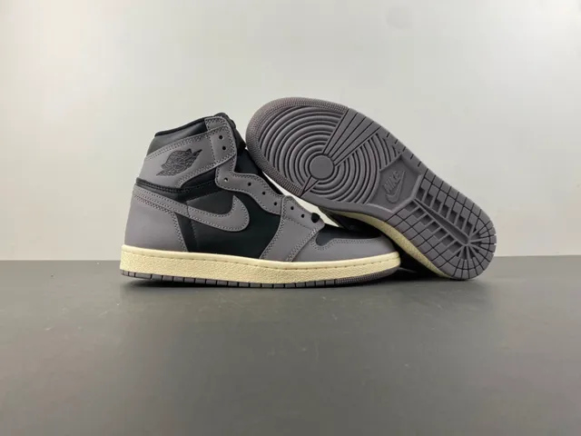 Air Jordan 1 Gray Black High-Top Leather Upper Basketball Shoes 12