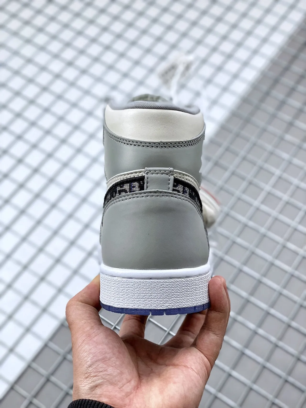 Air Jordan 1 ग्रे ब्लू हाई-टॉप लेदर और टेक्सटाइल अपर बास्केटबॉल जूते 3
