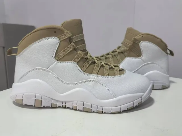Tênis de basquete Air Jordan 10 branco e bege 5