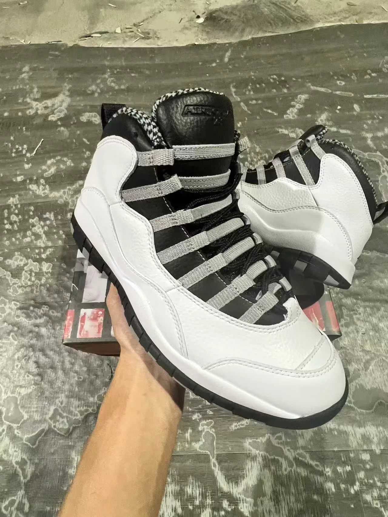 Air Jordan 10 أبيض أسود رمادي أحذية كرة السلة 2