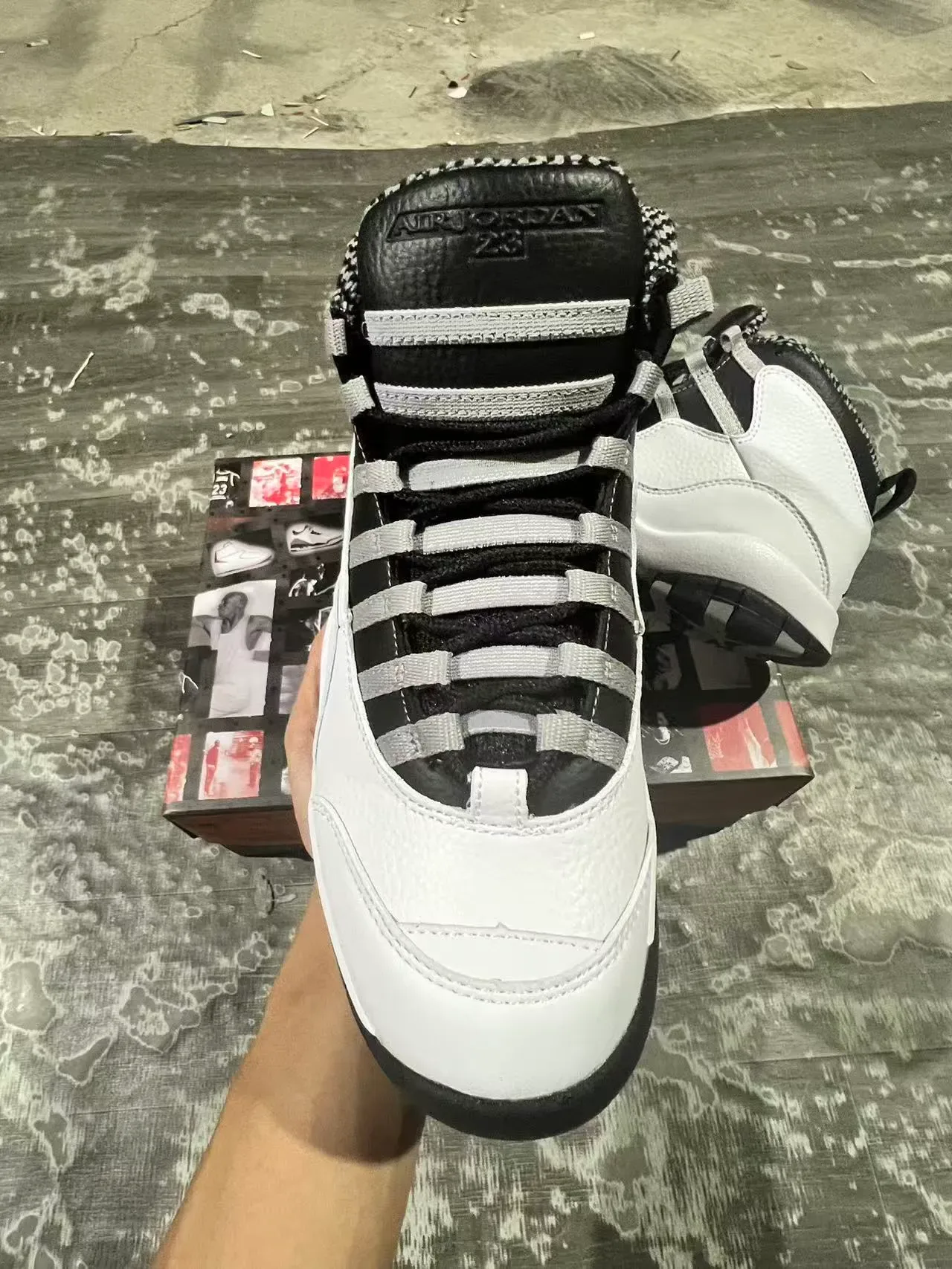 Air Jordan 10 أبيض أسود رمادي أحذية كرة السلة 3