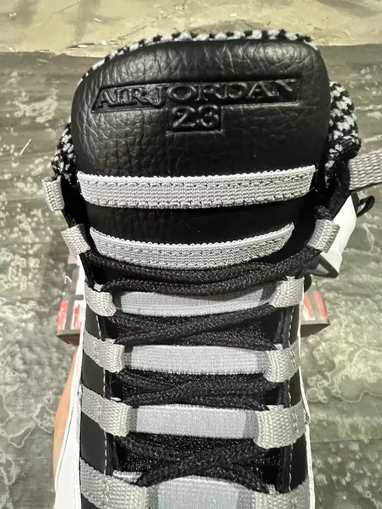 Air Jordan 10 أبيض أسود رمادي أحذية كرة السلة 4