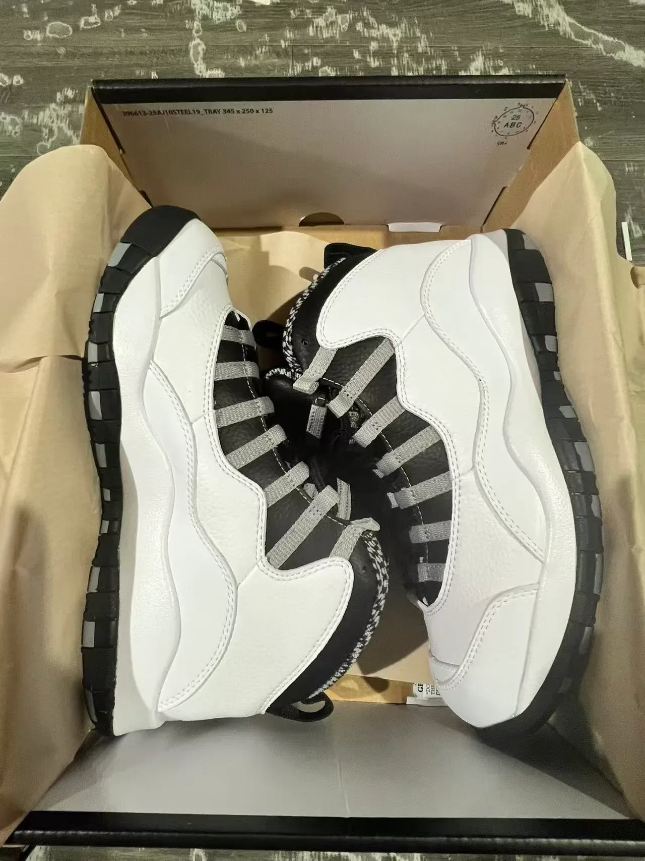 Air Jordan 10 أبيض أسود رمادي أحذية كرة السلة 9