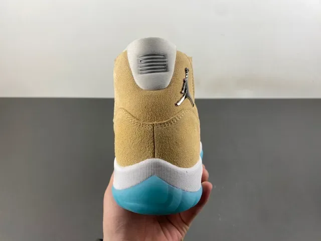 Air Jordan 11 Beige Blue Suede High Top Tênis de Basquete 4