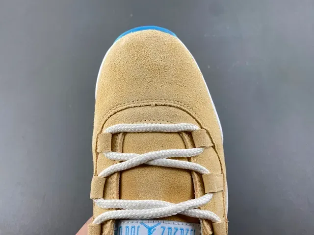 Air Jordan 11 Beige Blue Suede High Top Tênis de Basquete 7