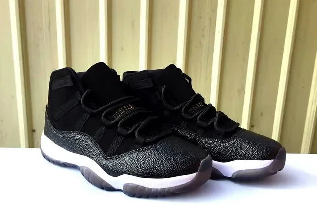 Air Jordan 11 Black Gold Patent Leather Basketball Shoes 4
