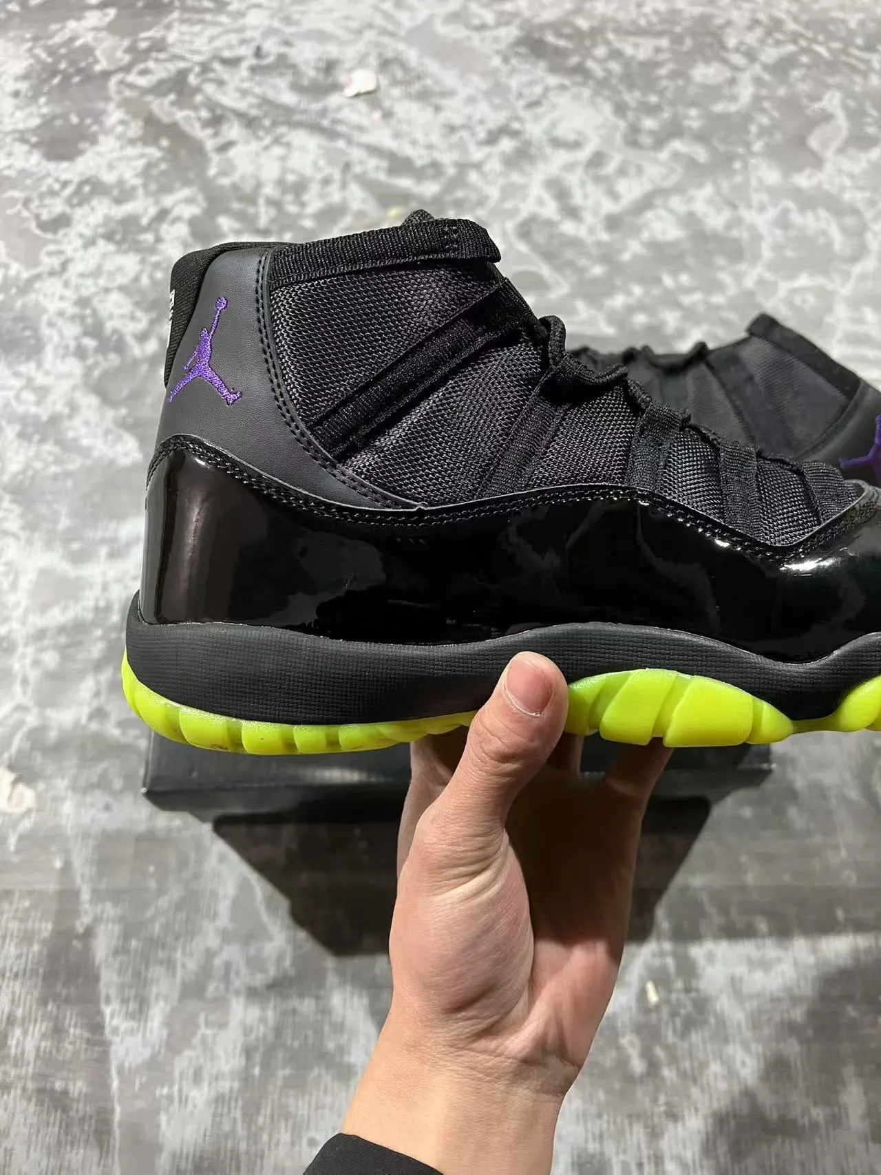 Air Jordan 11 Black Volt बास्केटबॉल जूते 7