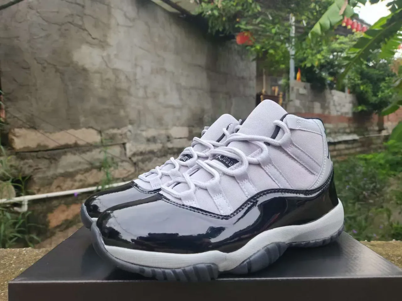 Air Jordan 11 Glossy Black and Light Gray Basketball Shoes 2