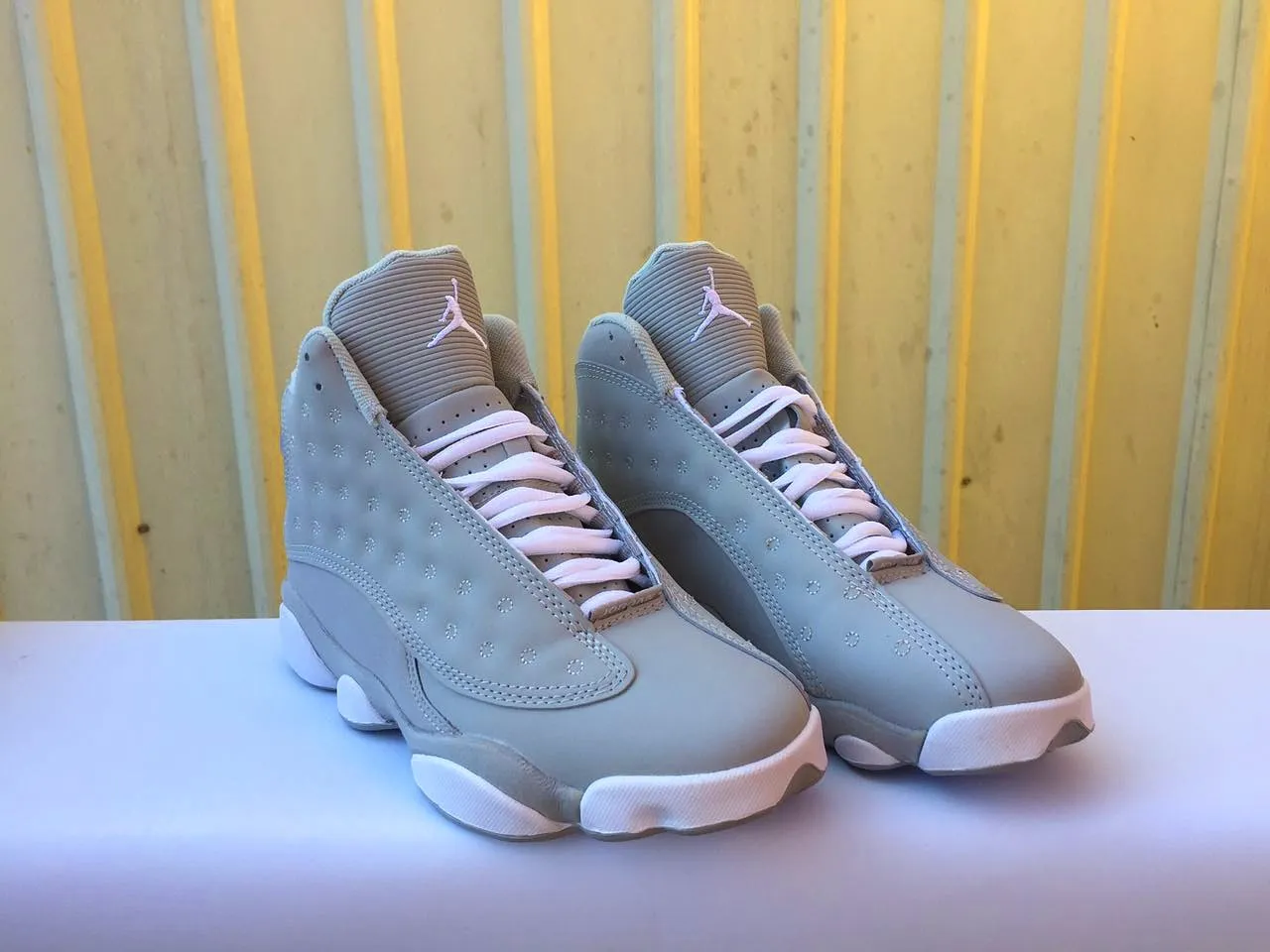 Air Jordan 13 Gris Claro Blanco Zapatos de Baloncesto 2