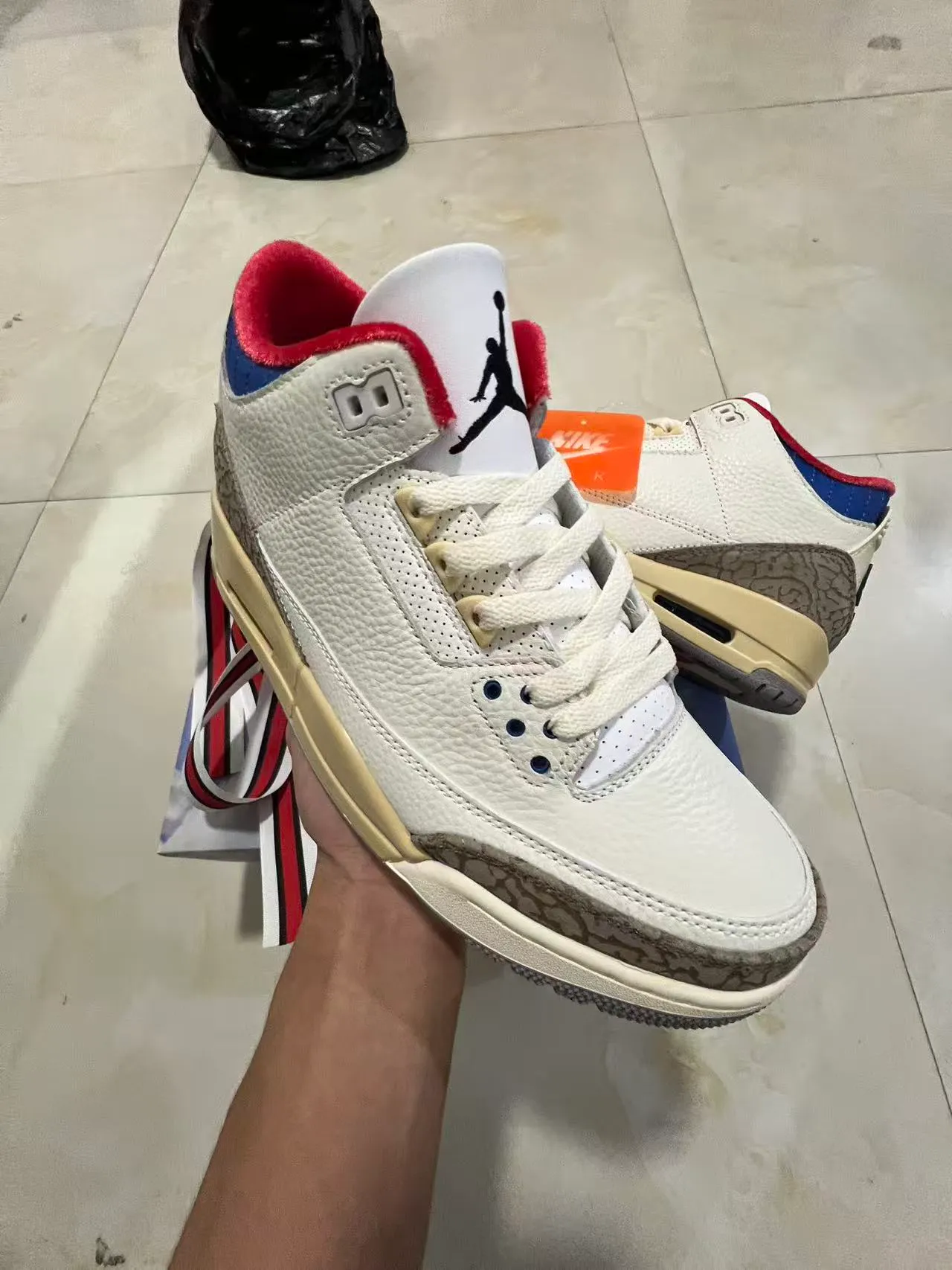 Chaussures de basketball Air Jordan 3 à imprimé éléphant blanc 2