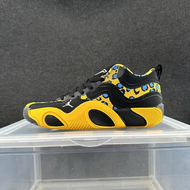 Air Jordan 37 কালো হলুদ চিতাবাঘের প্রিন্ট বাস্কেটবল জুতো 2