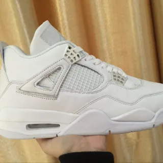 Air Jordan 4 全白篮球鞋