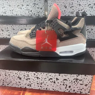 Air Jordan 4 बेज काला लाल बास्केटबॉल जूते