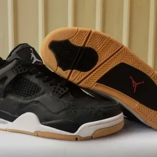 Air Jordan 4 Black Gum 篮球鞋