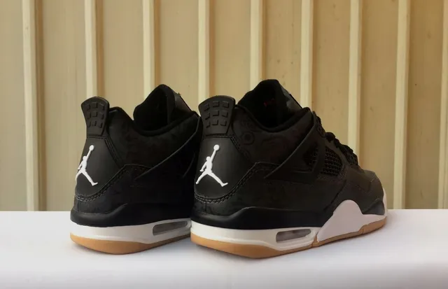 Tênis de basquete Air Jordan 4 Black Gum 4