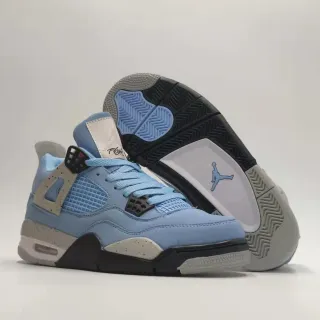 Tênis de basquete Air Jordan 4 azul claro cimento