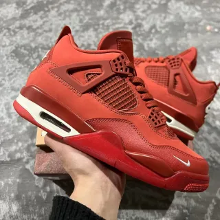 Tênis de basquete Air Jordan 4 vermelho monocromático