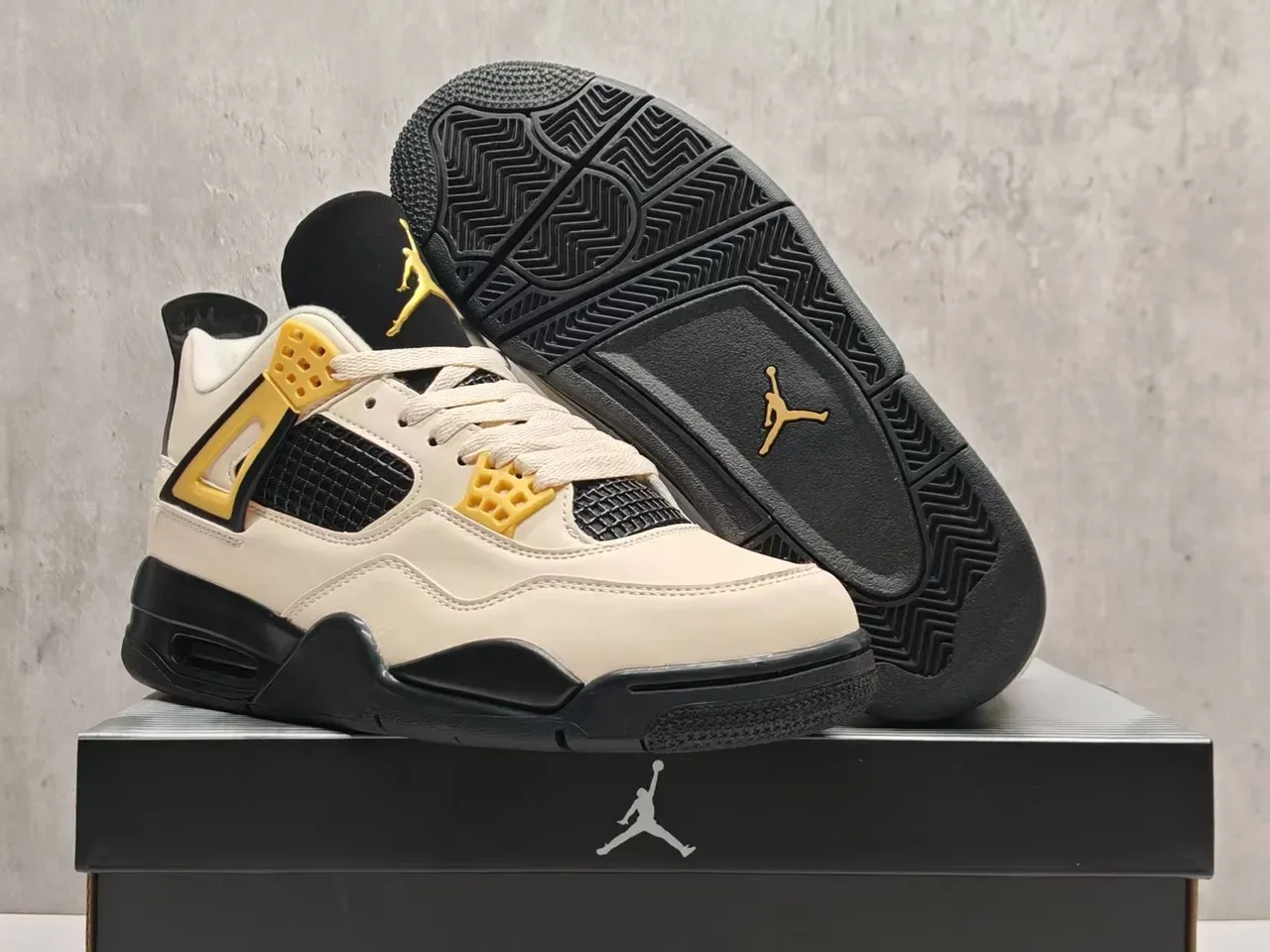 Air Jordan 4 Off-White Black Gold Chaussures de basket 4