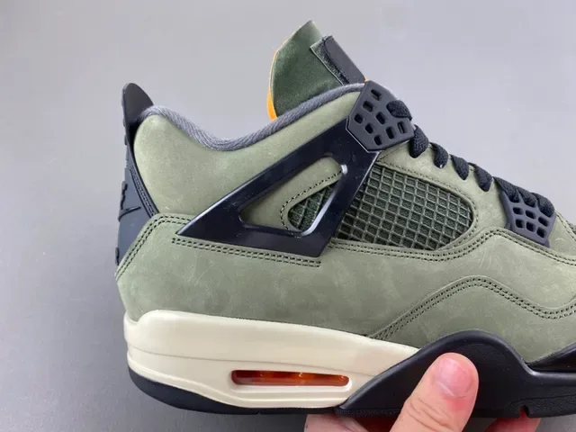 Air Jordan 4 Tênis de Basquete Camurça Verde Oliva Preto Jaula de Plástico 3