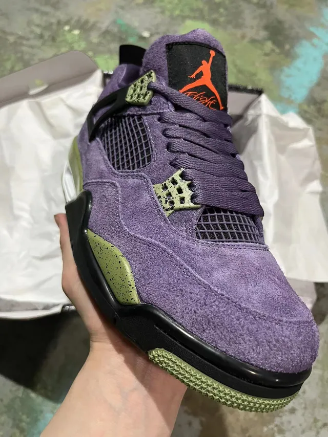 Air Jordan 4 বেগুনি এবং জলপাই রঙের ছিটছিটে বাস্কেটবল জুতো 2