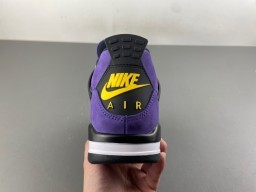 Air Jordan 4 tênis de basquete de cano alto em camurça roxa 4