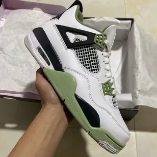 Air Jordan 4 সাদা কালো জলপাই সবুজ বাস্কেটবল জুতো