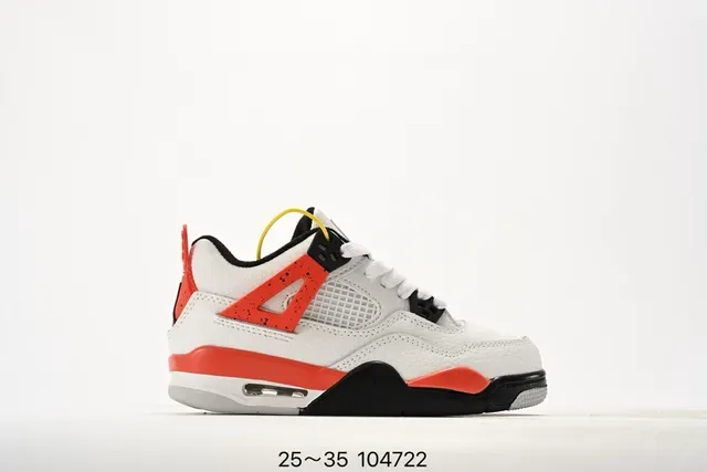 Tênis lifestyle Air Jordan 4 branco e azul 23