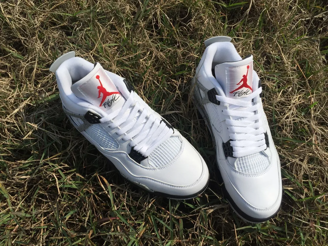 Air Jordan 4 أحذية كرة السلة بيضاء أسمنت أحمر 10