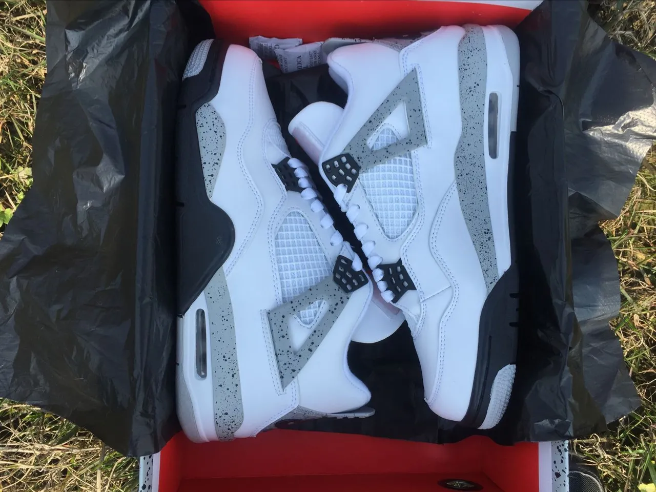 Air Jordan 4 أحذية كرة السلة بيضاء أسمنت أحمر 11