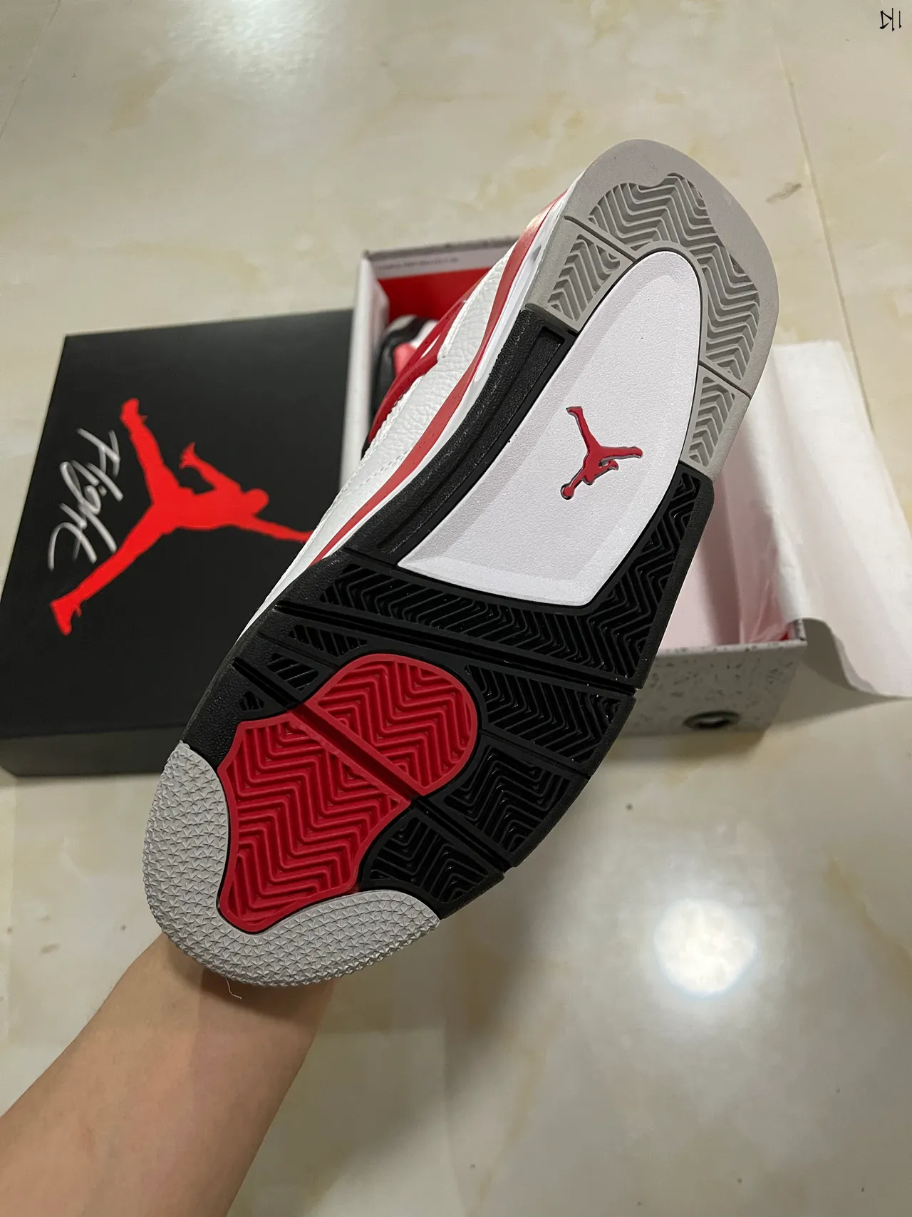 Tênis de basquete Air Jordan 4 branco vermelho preto 6