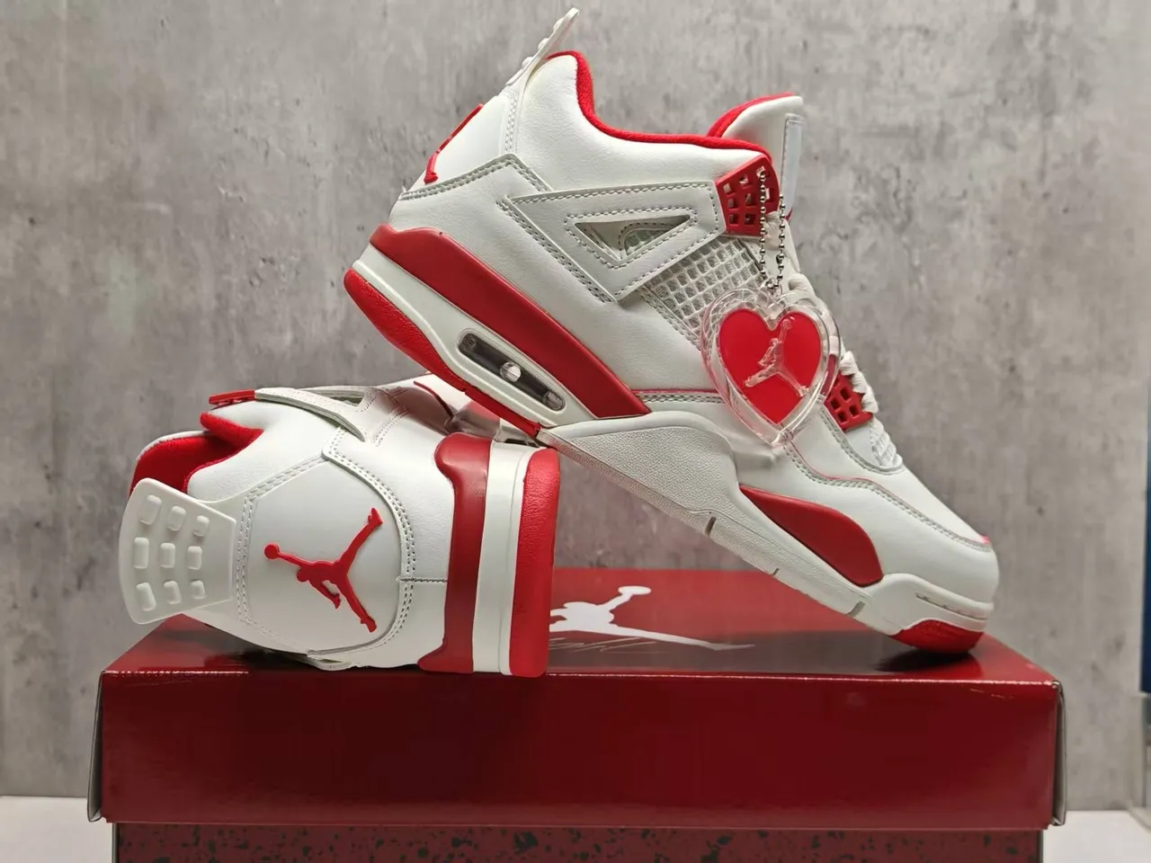 Air Jordan 4 সাদা লাল হার্ট চার্ম বাস্কেটবল জুতো 5