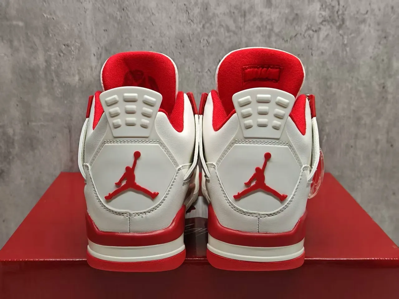 Air Jordan 4 সাদা লাল হার্ট চার্ম বাস্কেটবল জুতো 6