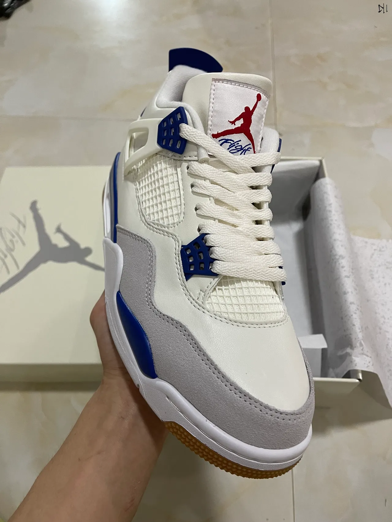 Zapatillas de baloncesto Air Jordan 4 blanco, azul real, gris y goma 2