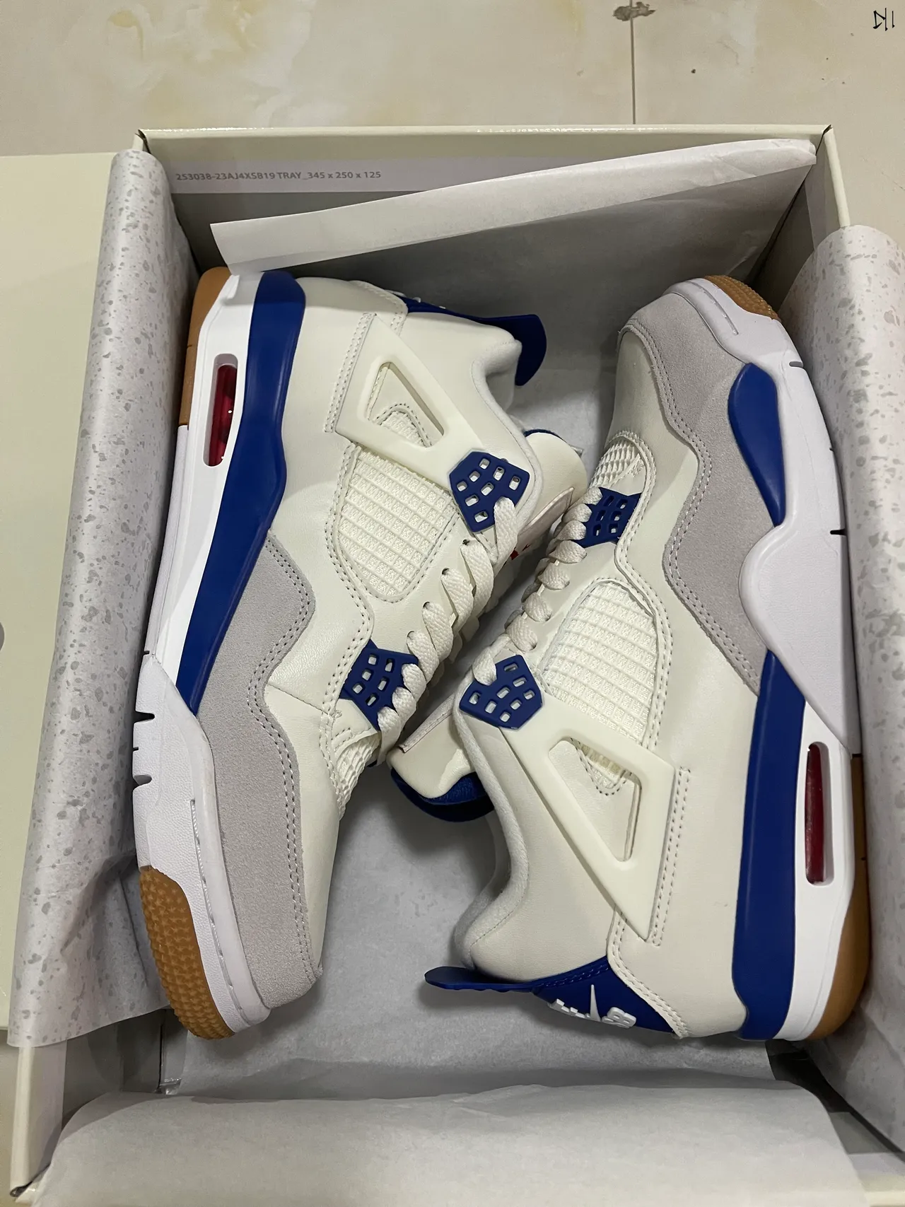 Zapatillas de baloncesto Air Jordan 4 blanco, azul real, gris y goma 7