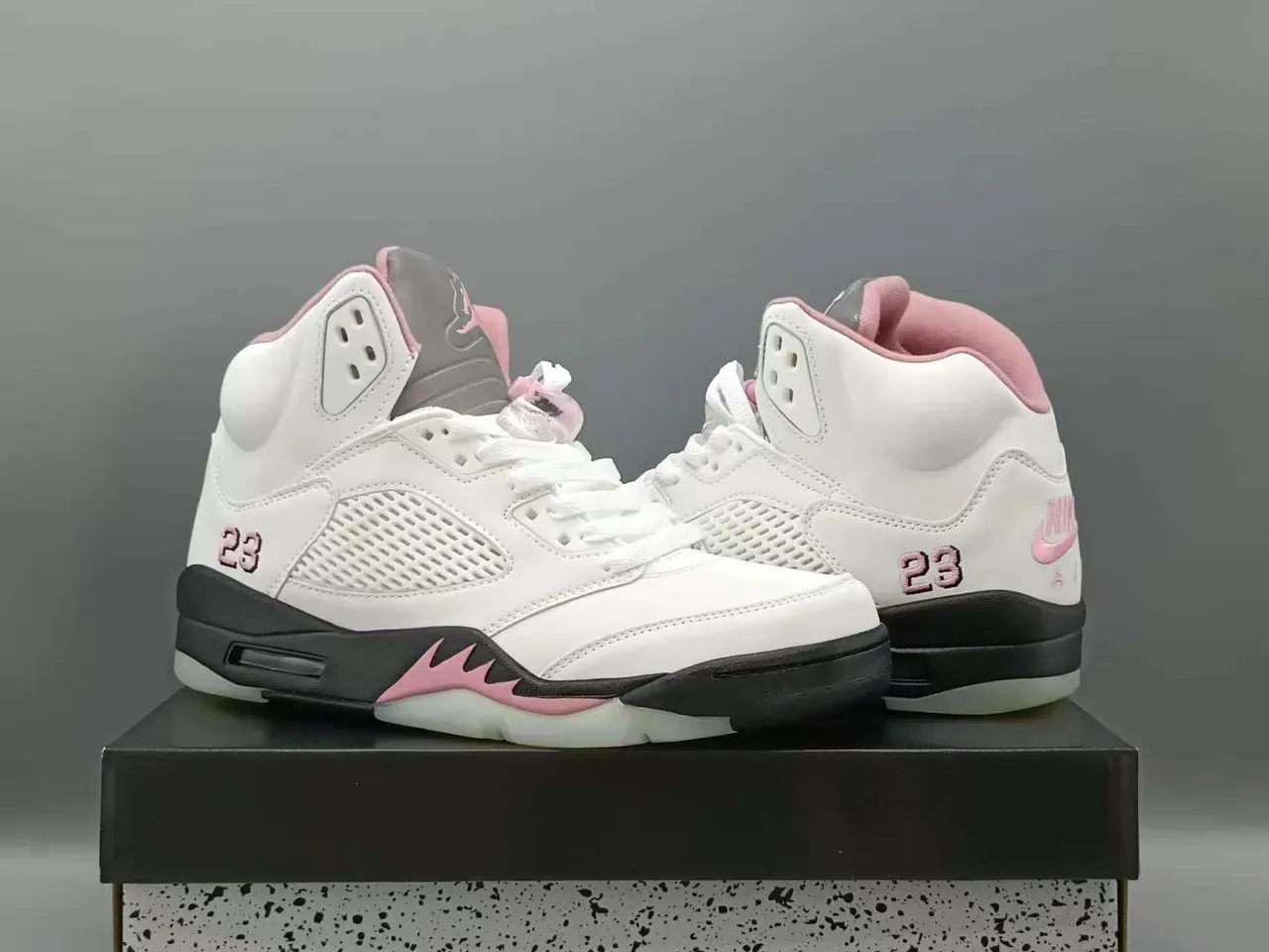 Air Jordan 5 Tênis de Basquete Branco Rosa Cinza 5